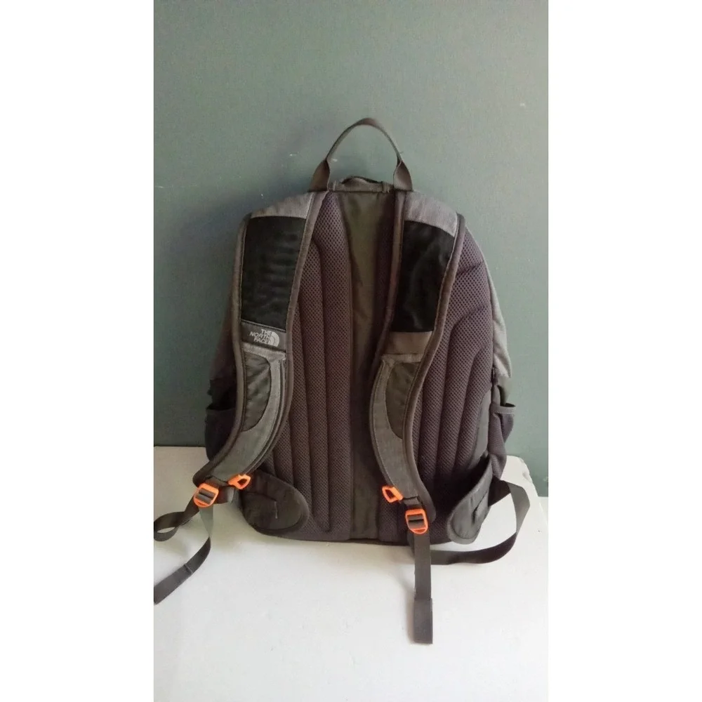 The North Face Recon Backpack Gray Daypack Laptop‎ Travel School Bag